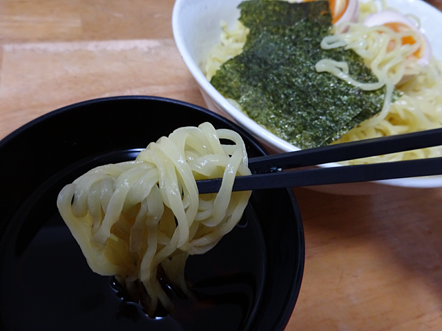 「もみ打ち」ざる麺香味めんつゆ