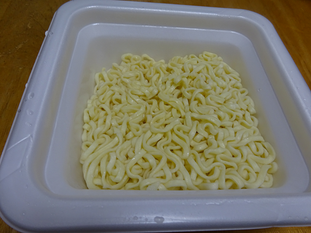 えび満月味焼きうどん