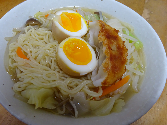 エースコックのワンタンメン