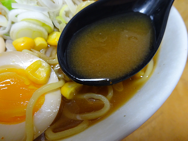 本生ラーメン味噌味